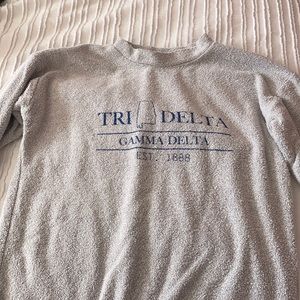 Woolly threads Tri Delta sweatshirt. Size Large.